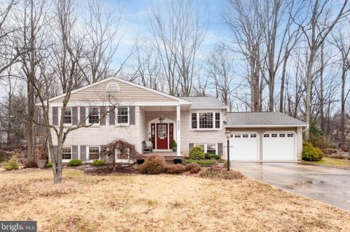 6021 Lamont Ct, Springfield, VA 22152-1220