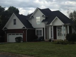 842 Pinnacle Dr, Dandridge, TN 37725-5979