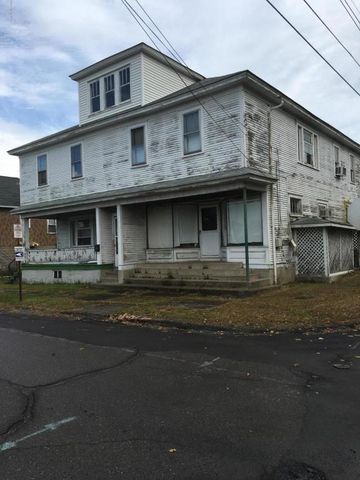 55 Maple St, West Nanticoke, PA 18634-4210