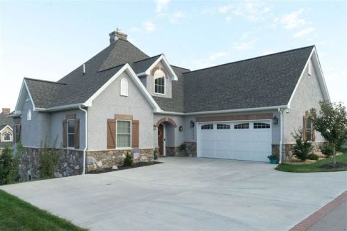 1780 Heritage Estates Cir, Harrisonburg, VA 22801-8436