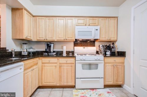 3829 Chesterwood Dr, Silver Spring MD 20906-2862 exterior