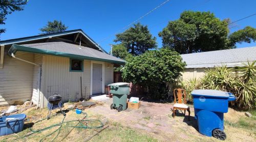 808 Yosemite Ave, Manteca, CA 95336-5828