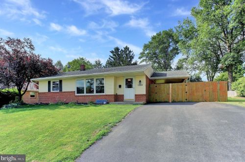 1812 Heritage Ave, Lancaster, PA 17603-4444