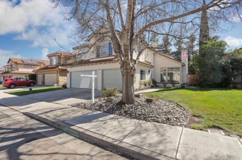 2140 Seville Dr, Tracy, CA 95377-8957