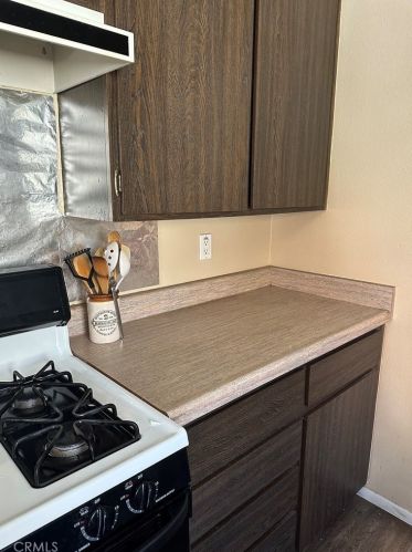 5610 Falling Leaf Ln, Riverside CA  92509-7308 exterior