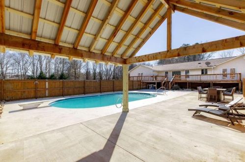 2973 Jefferson Riv Rd, Jefferson GA  30549-4323 exterior