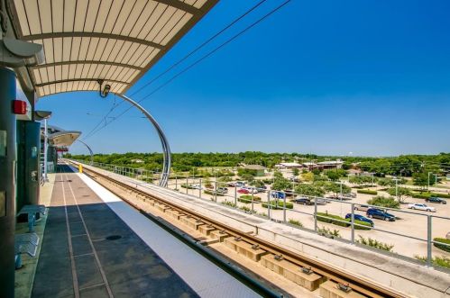 1508 Jackson St, Carrollton TX 75006-6255 exterior