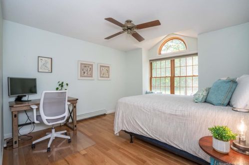53 Scarboro Rd, Hebron CT  06248-1339 exterior