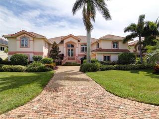 1317 Eagle Run Dr, Sanibel, FL 33957-6709