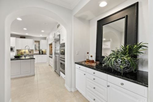 16 Dreamlight, Irvine CA  92603-4258 exterior