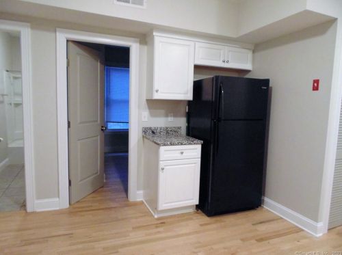 199 Howe Ave, Huntington CT  06484-3346 exterior