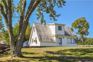 171 Denning Ln, Cottontown, TN 37048-9224