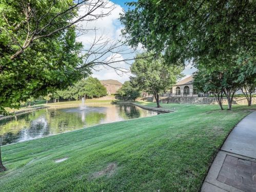 4233 Haskell Dr, Carrollton TX 75010-4280 exterior