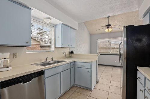 1611 Cantrell, Conroe TX  77301-4008 exterior