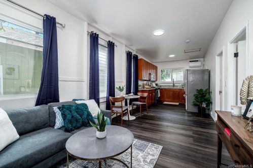 1833-A Akina St, Honolulu, HI 96819-4083