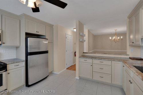 25 Madison Ct, Tinton Falls NJ  07712-7742 exterior