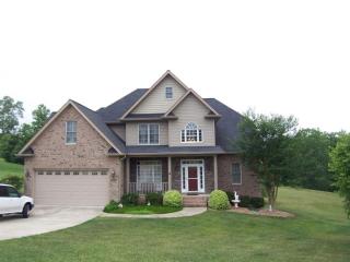 2637 Pamlico Dr, Shelby, NC 28152-8072