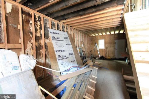 3417 Bodine St, Philadelphia, PA 19140-5729