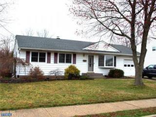 4 Shellflower Ln, Trenton, NJ 08690-2228