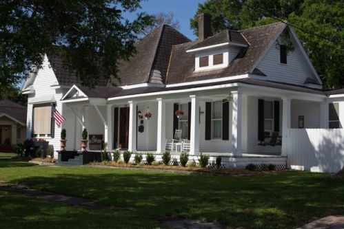 426 Ave H, Crowley LA  70526-3716 exterior