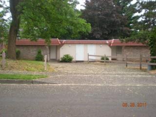1685 Hacienda Ave, Damascus, OR