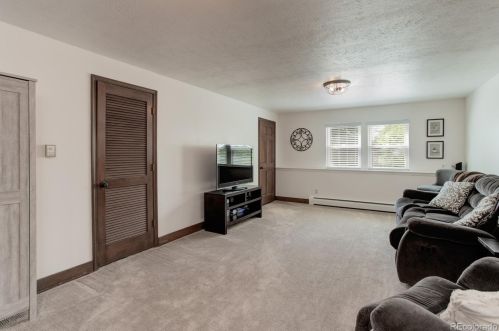 5671 Florence St, Englewood CO 80111-3713 exterior