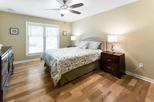 312 Hollyfax Cir, Atlanta GA  30328-5702 exterior