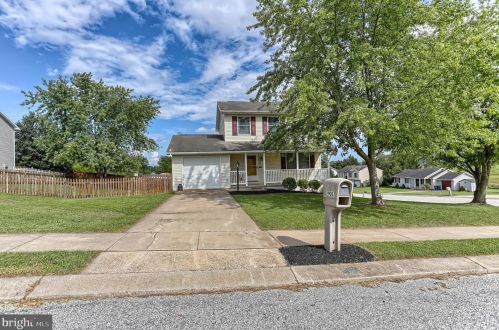 2901 Emig Ct, York, PA 17315-4580