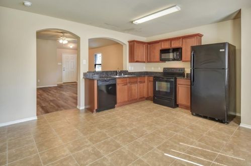 2106 Forest Meadow Dr, Princeton TX  75407-2616 exterior