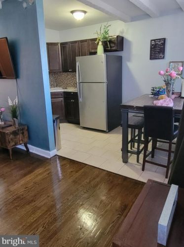 6312 10th St, Philadelphia PA 19141-3804 exterior