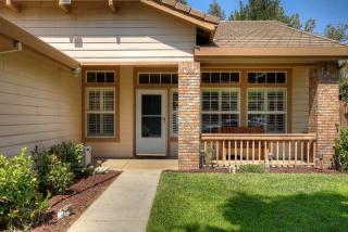 832 Zumstein Dr, Ripon, CA 95366-3149
