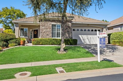 3232 Four Seasons Dr, Folsom, CA 95762-5036