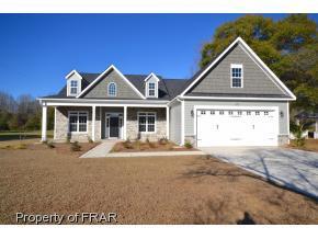 1933 Middle Rd, Fayetteville, NC 28312-9751