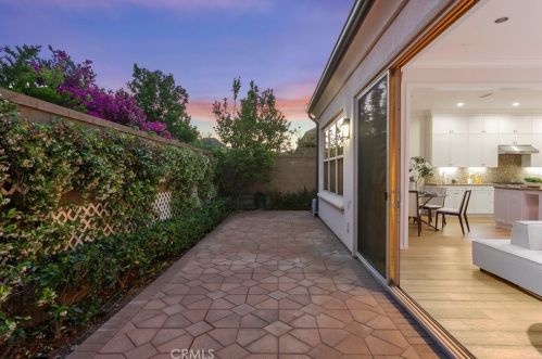 76 Gardenhouse Way, Irvine CA  92620-3373 exterior