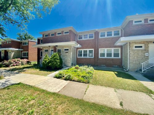 3031 Granville Ave, Chicago, IL 60659-2420