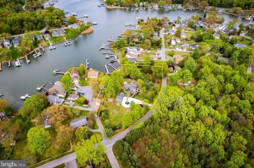 1826 Chesapeake Rd, Riviera Beach, MD 21122-5813
