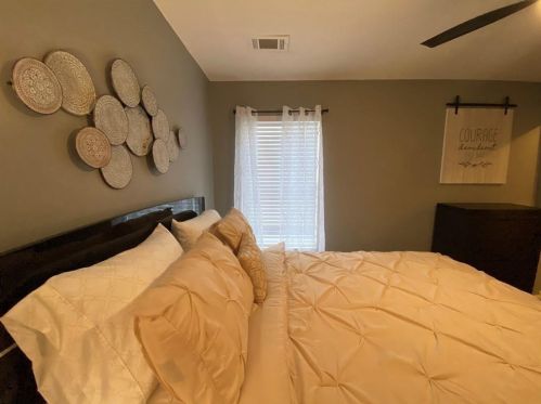 2246 Charleston Pointe, Atlanta GA  30316-3025 exterior
