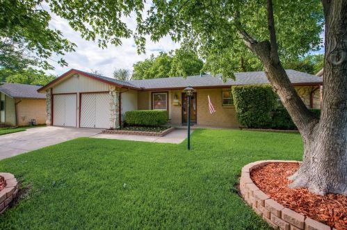 2725 Pennington St, Irving, TX 75062-4124