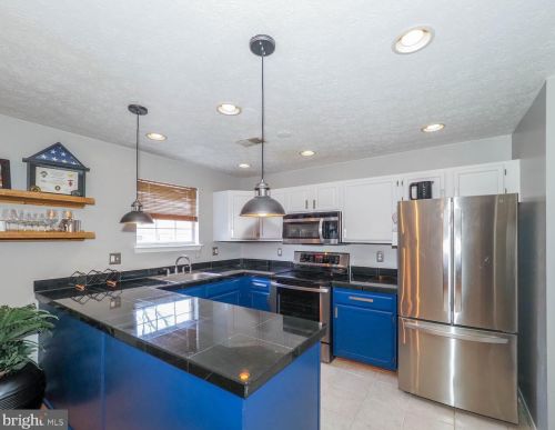 8208 Meadow Wick Ct, Riviera Beach, MD 21122-1151