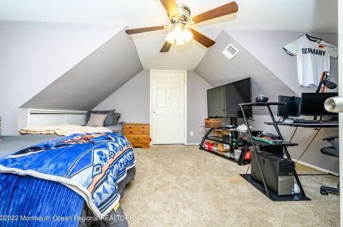 177 Ocean Ave, Middletown NJ 07748-5664 exterior