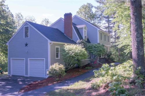 26 Bush Hill Rd, Pelham, NH 03076-3000