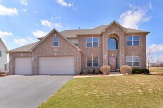 563 Birchwood Dr, Plattville, IL 60560-2353