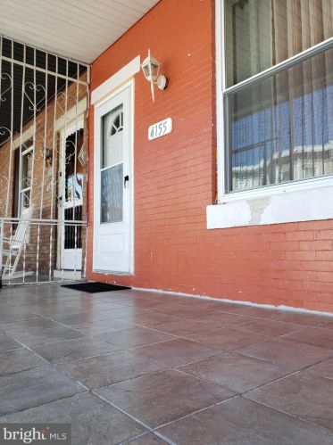 4155 Franklin St, Philadelphia, PA 19140-2207