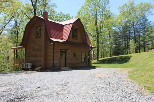 695 Fightingtown Creek Rd, Fry, GA 30555-1986