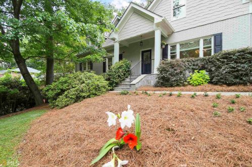 1331 Carolyn Dr, Atlanta GA  30329-3546 exterior