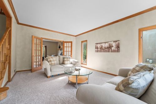 1108 Magenta Ct, Naperville, IL 60564-3115