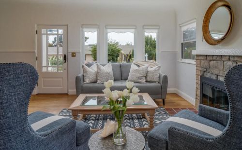 201 Crocker Ave, Del Monte Park, CA 93950-2010