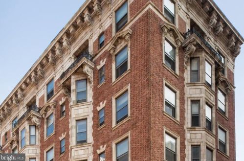 145 13th St, Philadelphia, PA 19107-4916