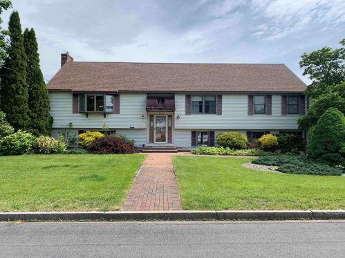 115 Willard Way, Plaistow, NH 03865-2961