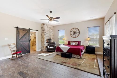 2151 Texas Plume Rd, Cedar Hill TX 75104-3602 exterior